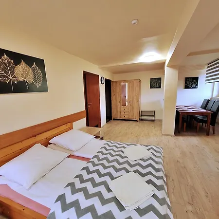 Markus Oda ve Kahvaltı 3*